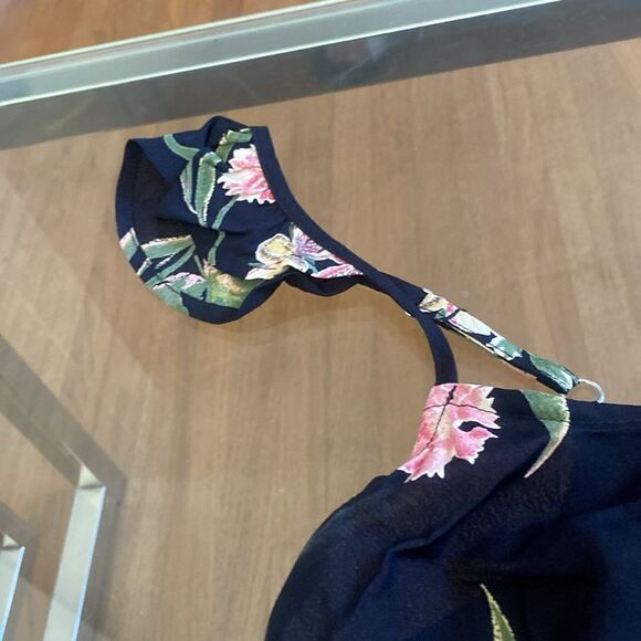 Stevie Sister Nicki blouse/top adj strap with ruffle cap detail, overlap back - Picture 2 of 5